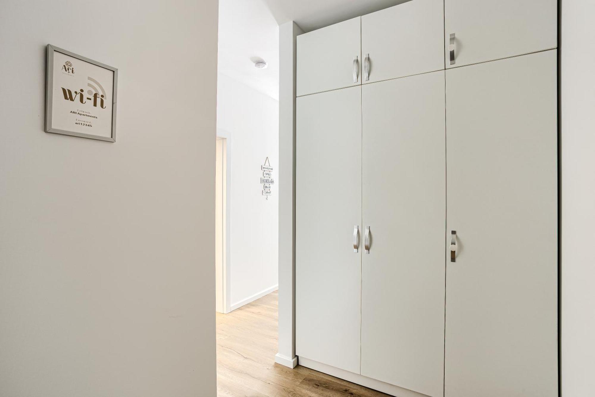 Ari Navy Apartment - High-End Residence Arad Exterior photo